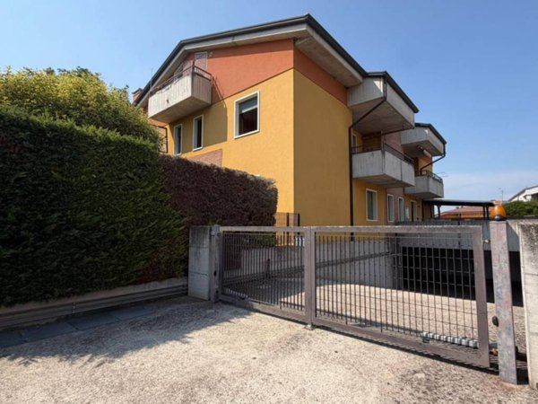 appartamento in vendita a Zimella in zona Santo Stefano