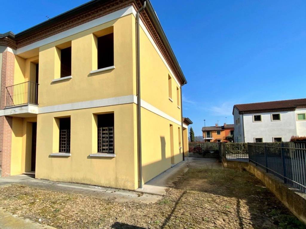 casa indipendente in vendita ad Agugliaro