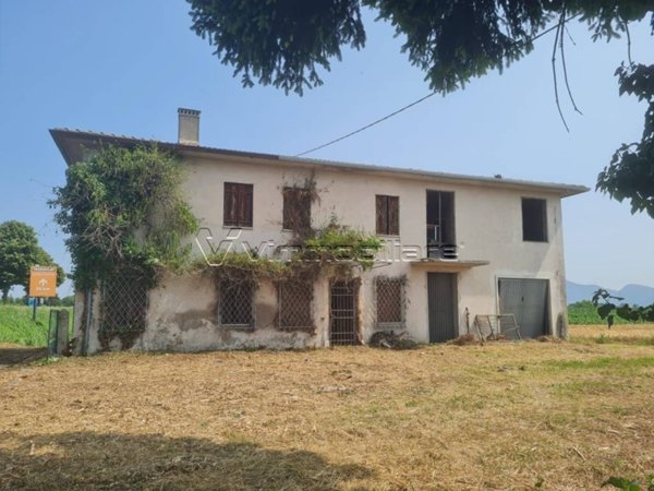 casa indipendente in vendita ad Agugliaro