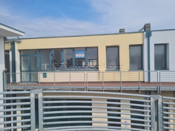 negozio in vendita ad Agugliaro