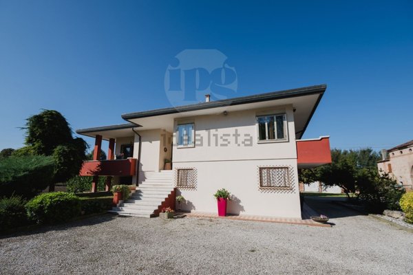 casa indipendente in vendita ad Agugliaro