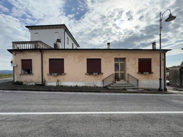 casa indipendente in vendita ad Agugliaro