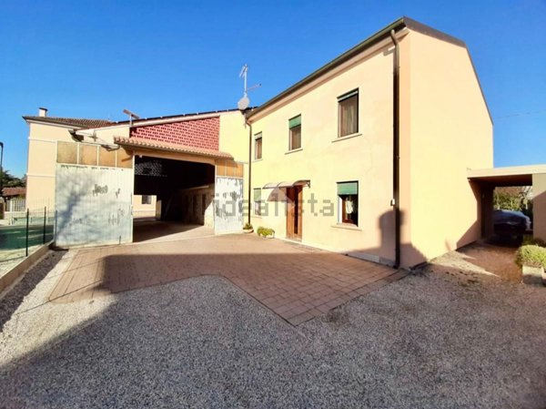 casa indipendente in vendita ad Agugliaro