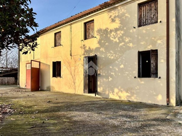 casa indipendente in vendita ad Agugliaro