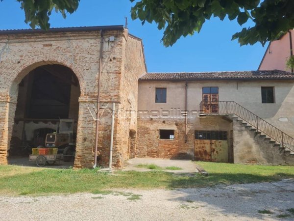 locale commerciale in vendita ad Agugliaro