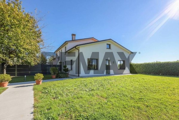 casa indipendente in vendita ad Agugliaro