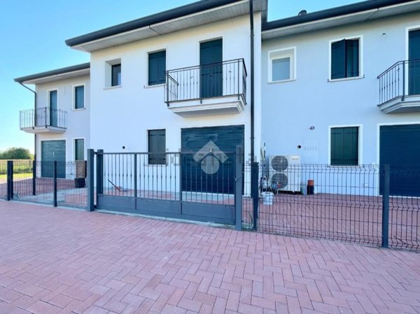 casa semindipendente in vendita ad Albettone