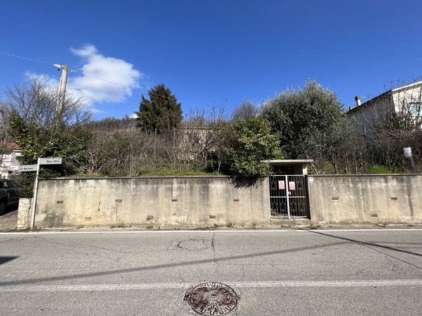 terreno edificabile in vendita ad Albettone in zona Lovertino