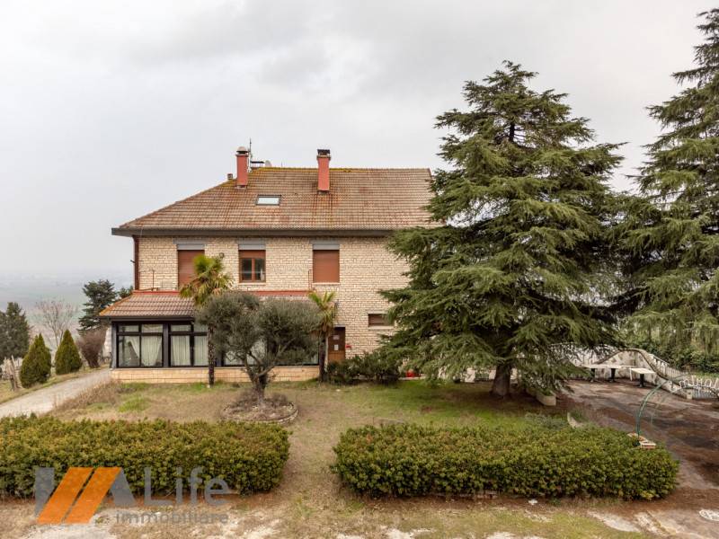 negozio in vendita ad Albettone