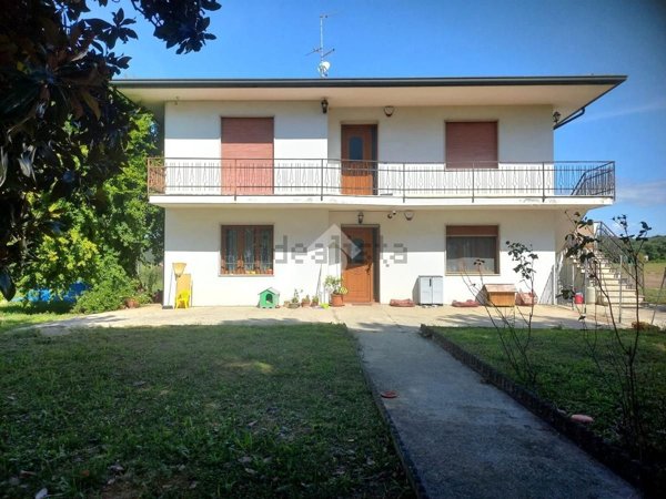 locale di sgombero in vendita ad Albettone