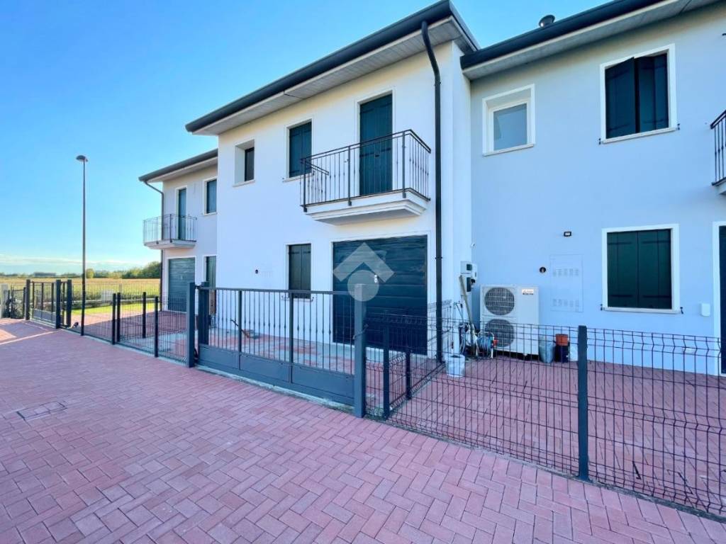 casa semindipendente in vendita ad Albettone