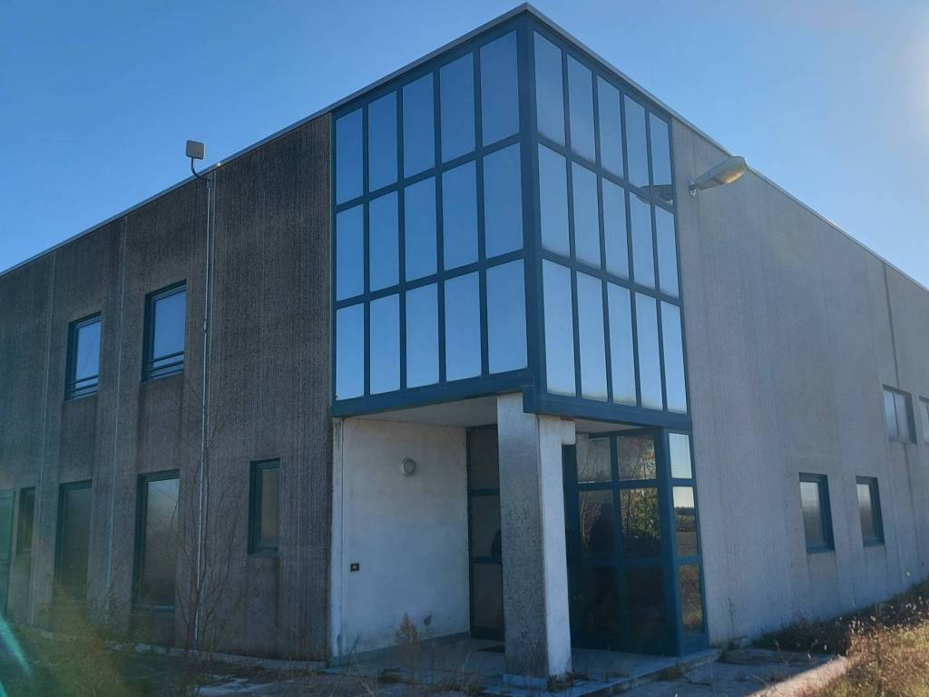 locale commerciale in vendita ad Albettone