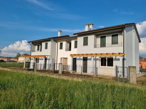 casa semindipendente in vendita ad Albettone