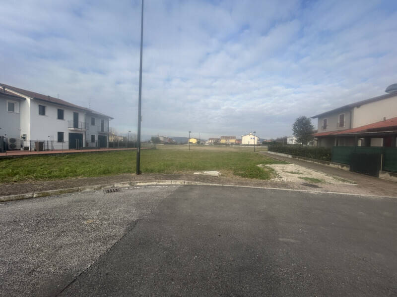 terreno agricolo in vendita ad Albettone