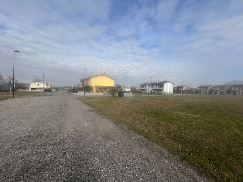 terreno agricolo in vendita ad Albettone