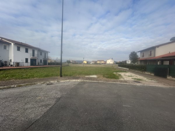 terreno edificabile in vendita ad Albettone