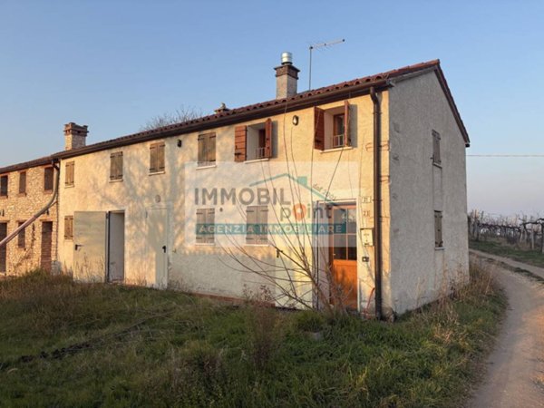 casa indipendente in vendita ad Albettone in zona Lovertino
