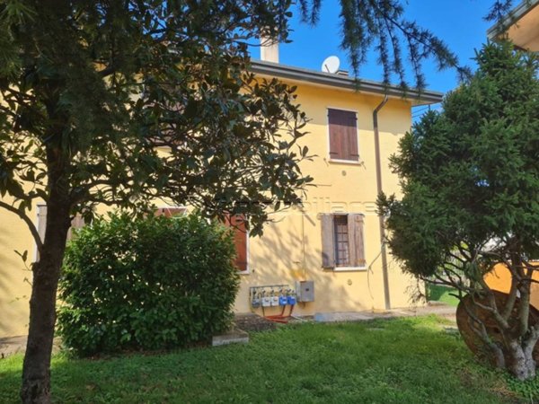 appartamento in vendita ad Albettone in zona Lovolo