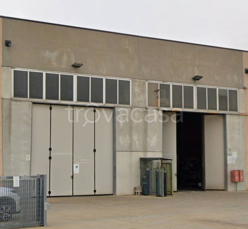 locale commerciale in vendita ad Alonte