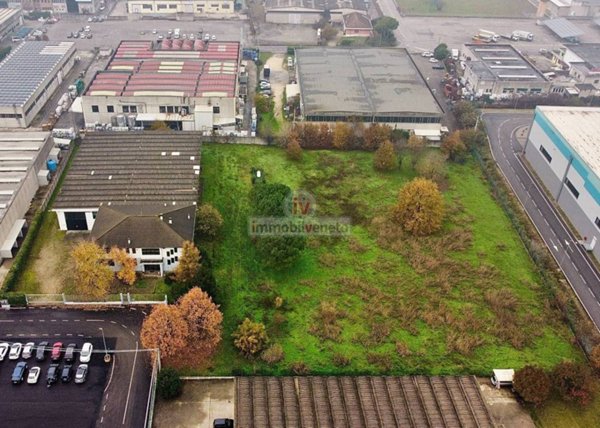terreno edificabile in vendita ad Alonte