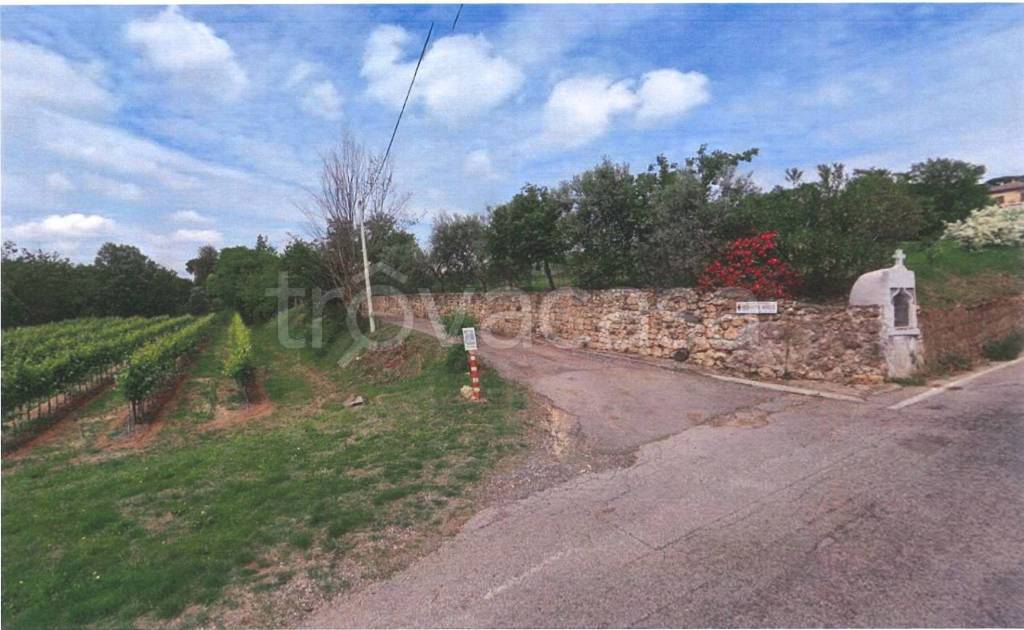 locale di sgombero in vendita ad Alonte