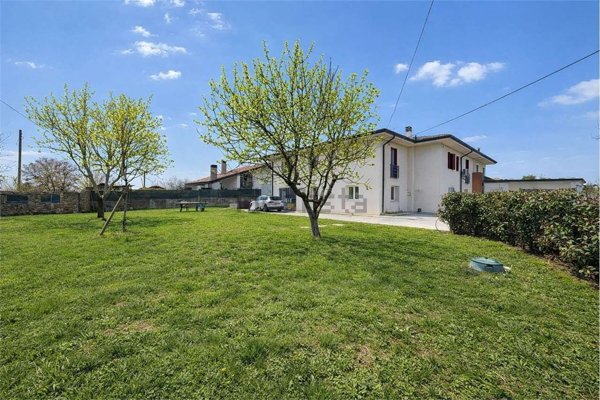 casa indipendente in vendita ad Alonte