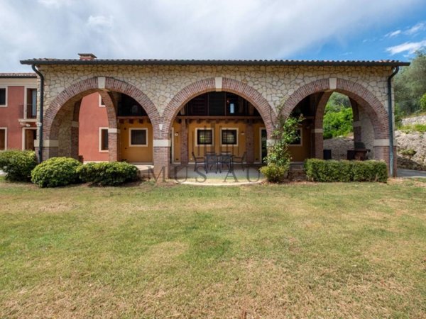 casa indipendente in vendita ad Alonte