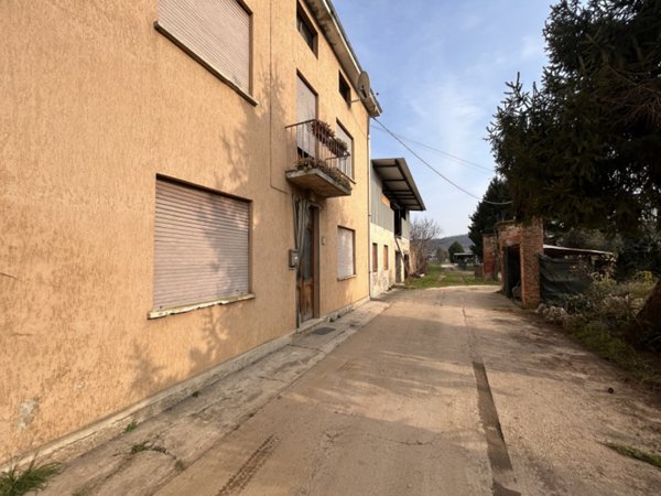 casa indipendente in vendita ad Altavilla Vicentina