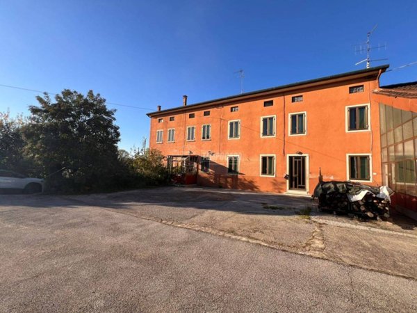 casa indipendente in vendita ad Altavilla Vicentina