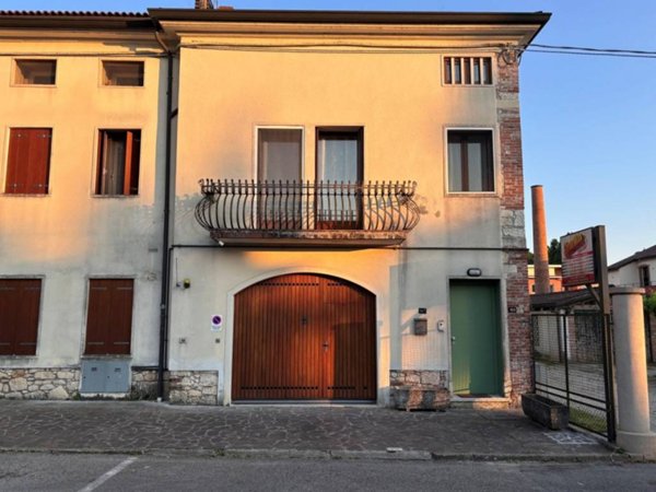 casa indipendente in vendita ad Altavilla Vicentina