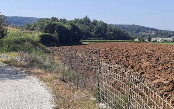 terreno edificabile in vendita ad Altavilla Vicentina