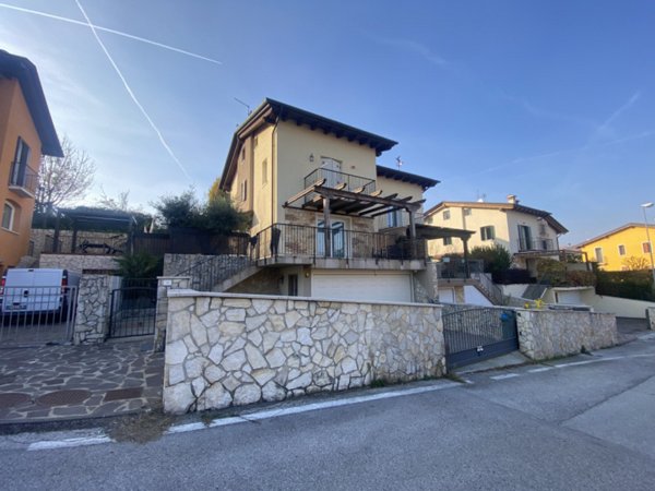 casa indipendente in vendita ad Altavilla Vicentina