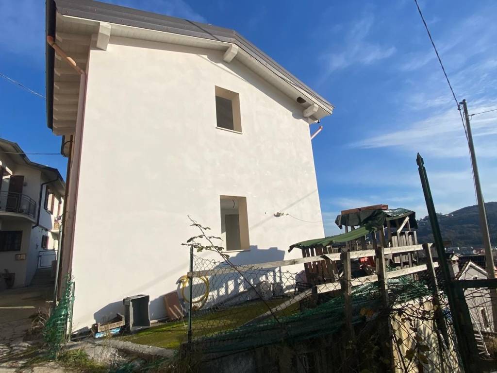 casa indipendente in vendita ad Altavilla Vicentina