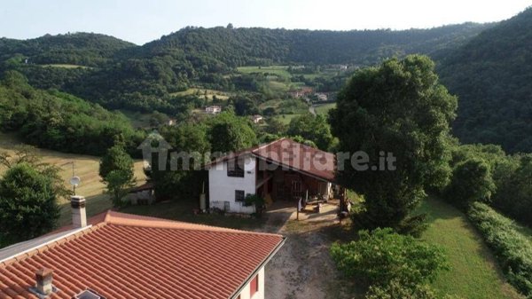 quadrivano in vendita ad Altavilla Vicentina in zona Valmarana