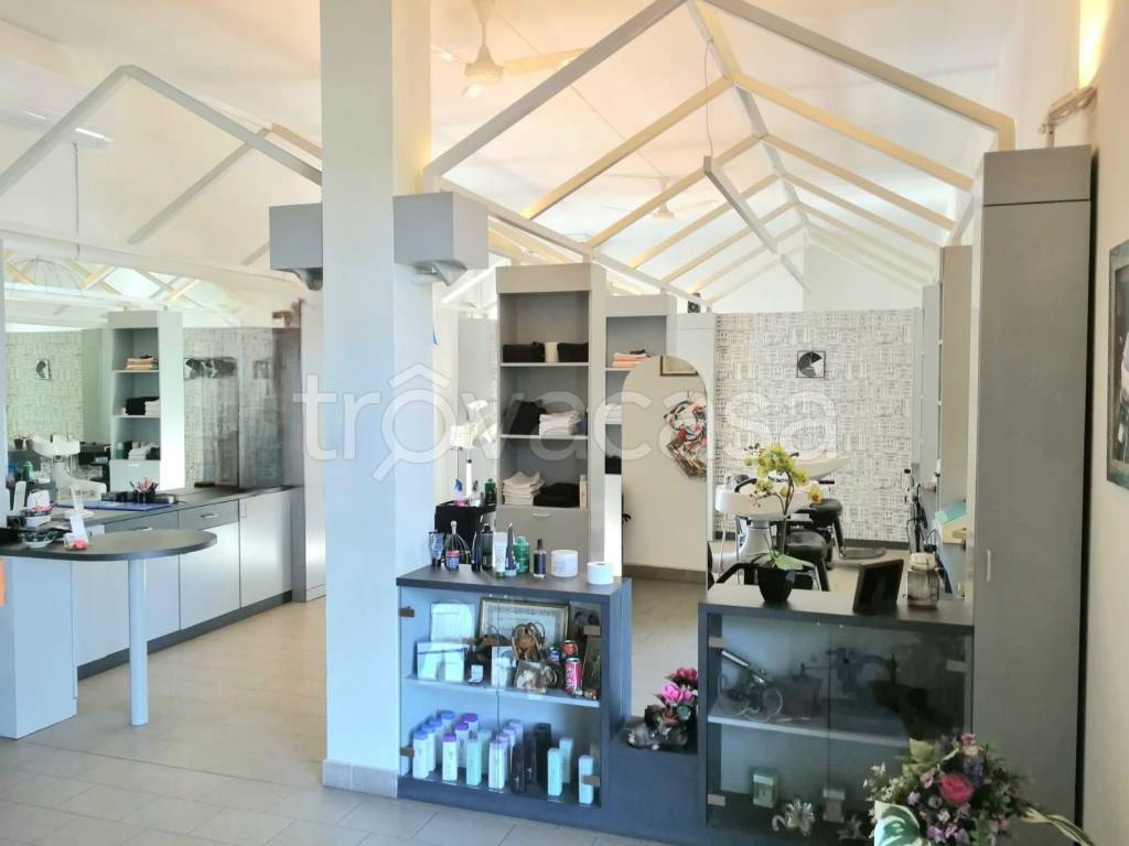 negozio in vendita ad Altavilla Vicentina