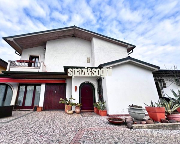 casa indipendente in vendita ad Altavilla Vicentina
