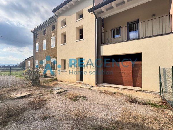 casa indipendente in vendita ad Altavilla Vicentina