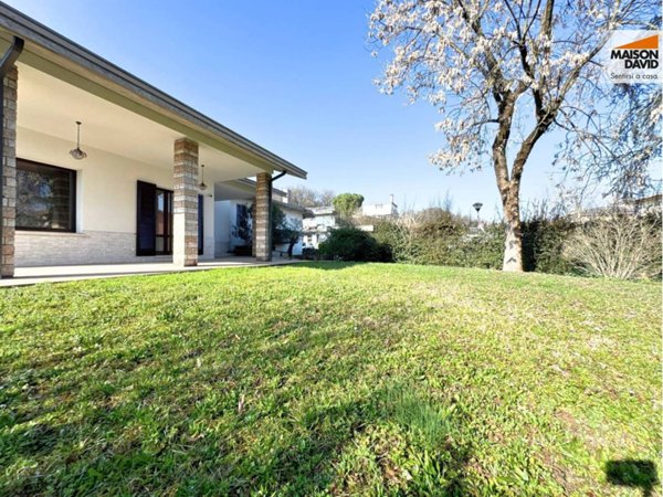 casa indipendente in vendita ad Altavilla Vicentina