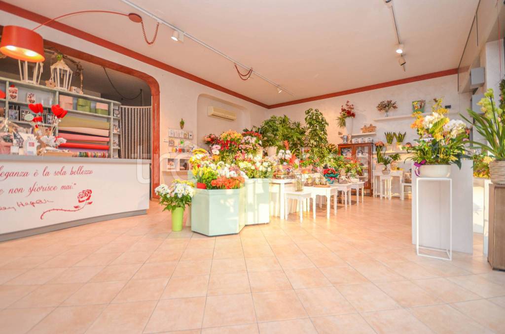 negozio in vendita ad Altavilla Vicentina