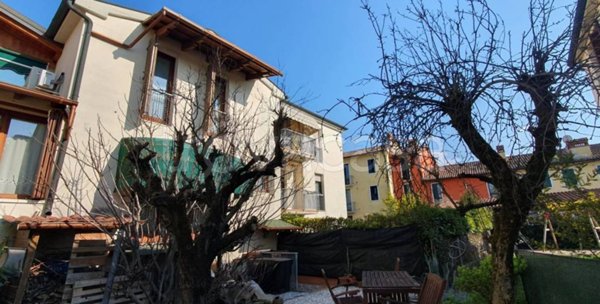 casa indipendente in vendita ad Altavilla Vicentina in zona Tavernelle