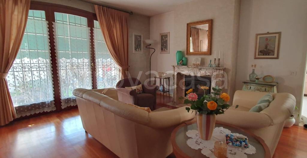 casa indipendente in vendita ad Altavilla Vicentina in zona Tavernelle