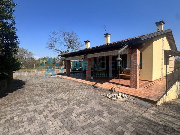 casa indipendente in vendita ad Altavilla Vicentina
