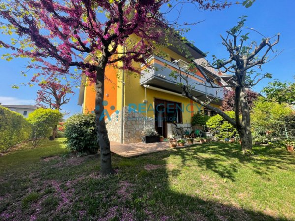 casa indipendente in vendita ad Altavilla Vicentina