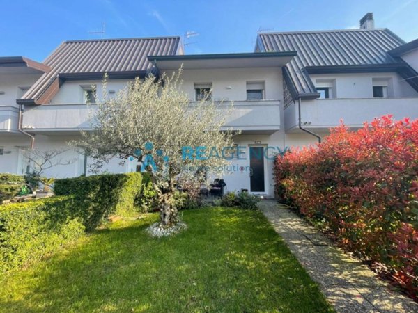 casa indipendente in vendita ad Altavilla Vicentina
