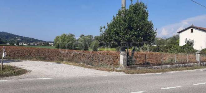 terreno agricolo in vendita ad Altavilla Vicentina