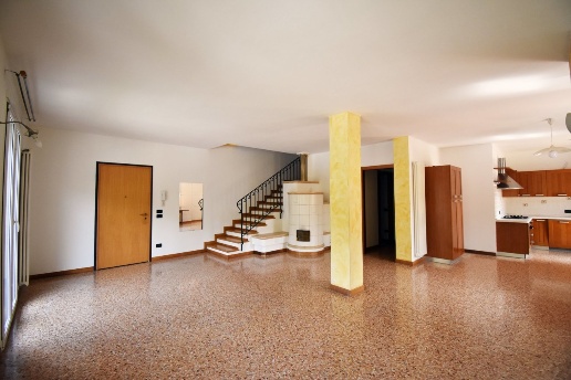 appartamento in vendita ad Altissimo in zona Molino