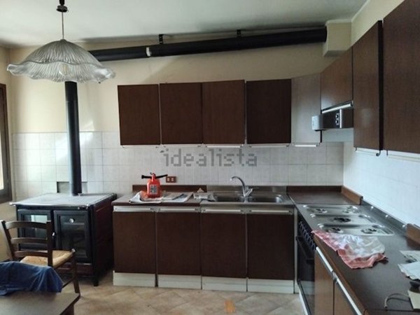 casa indipendente in vendita ad Altissimo in zona Molino