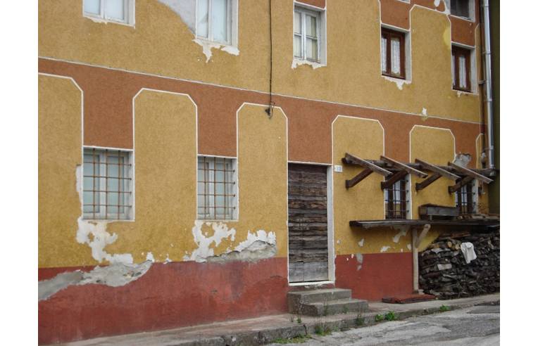 casa indipendente in vendita ad Altissimo in zona Campanella
