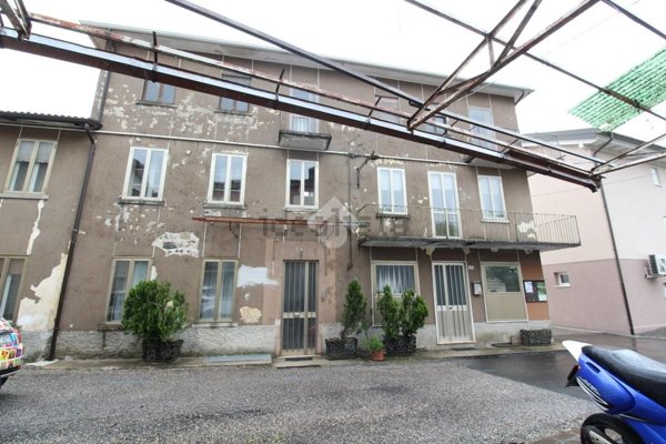 casa semindipendente in vendita ad Altissimo in zona Campanella