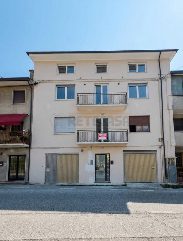 appartamento in vendita ad Altissimo in zona Molino